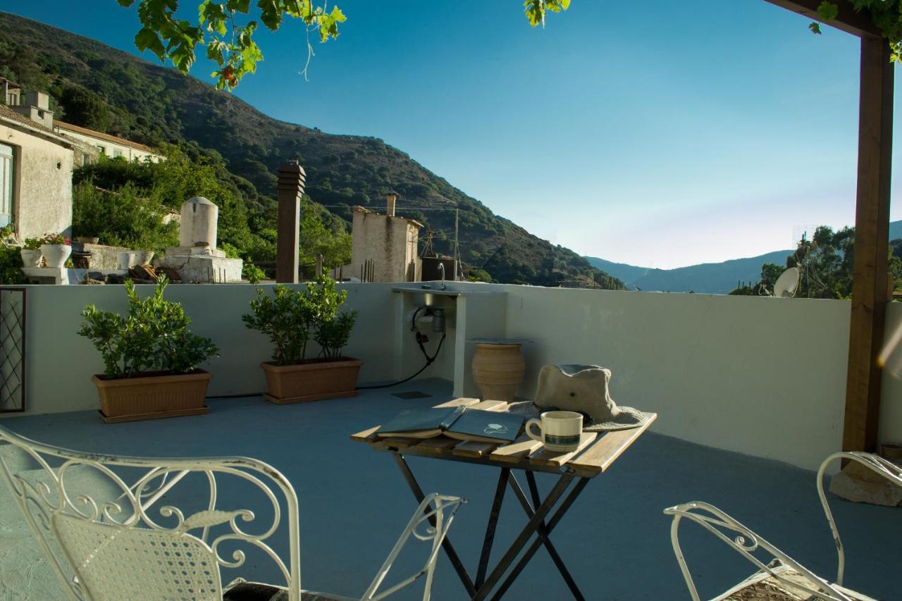 Feneri- Cozy Apartment 20' From Elafonisi Beach Perivolia  Exterior photo