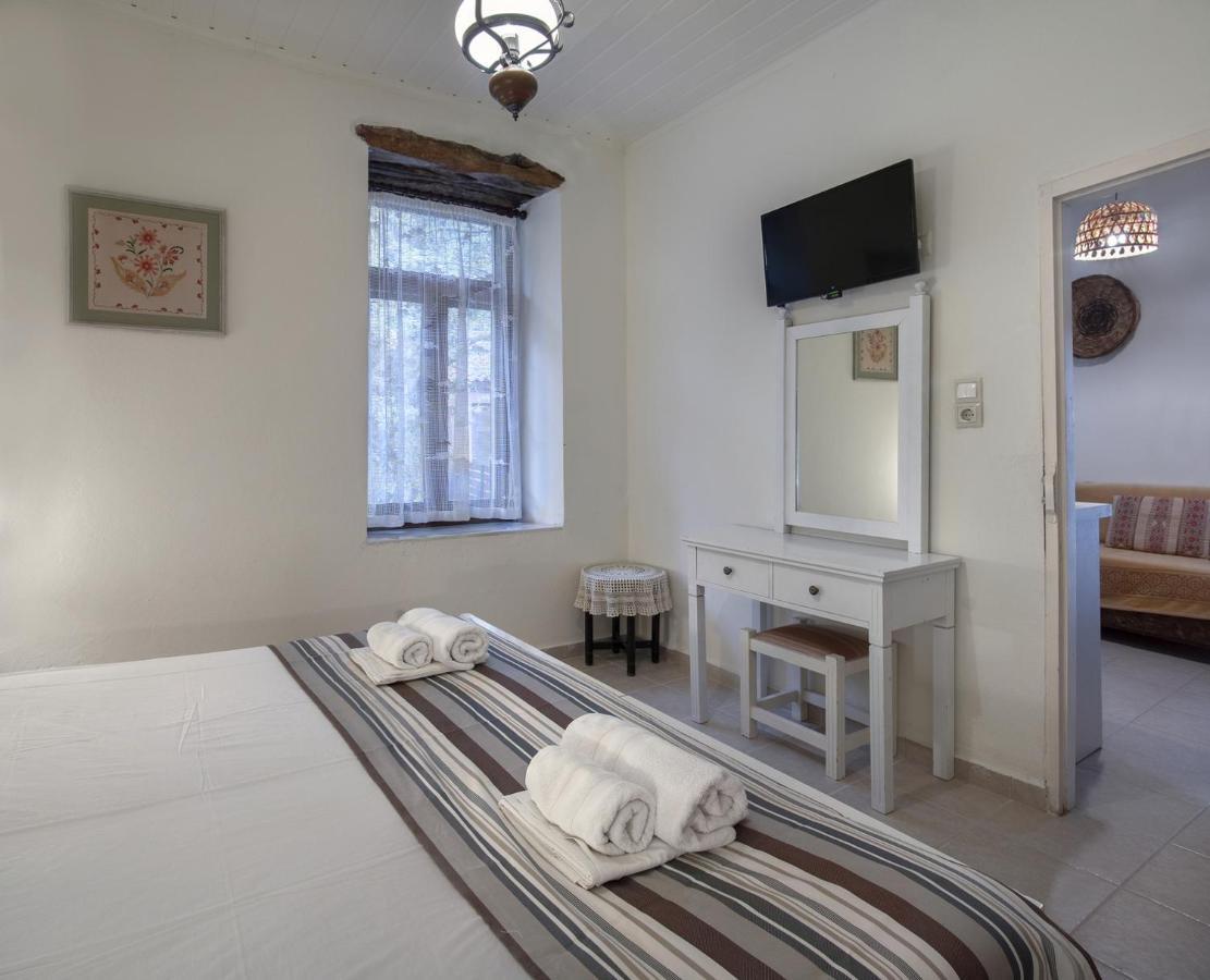 Feneri- Cozy Apartment 20' From Elafonisi Beach Perivolia  Exterior photo