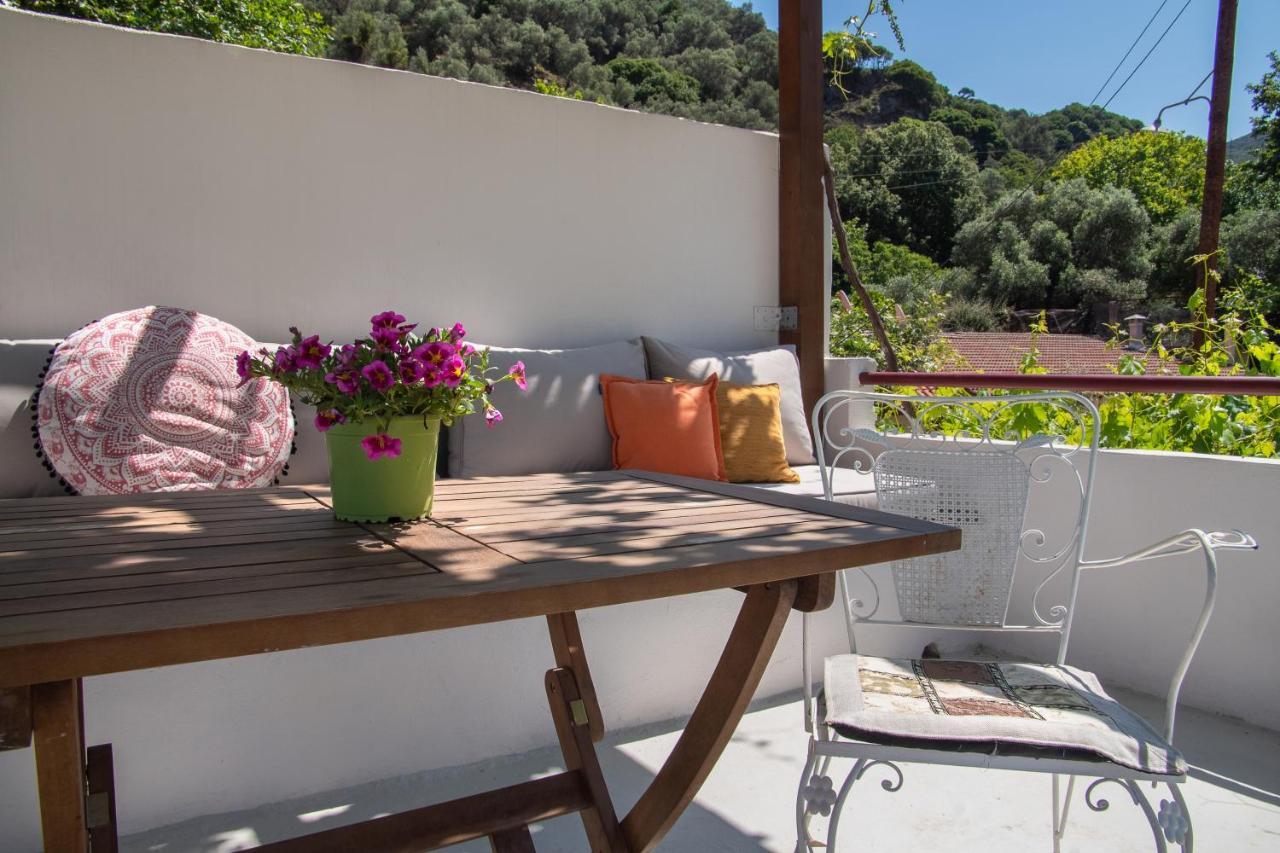 Feneri- Cozy Apartment 20' From Elafonisi Beach Perivolia  Exterior photo